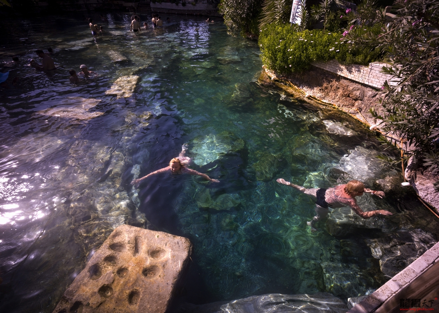 11092718060376cfd692cb424e