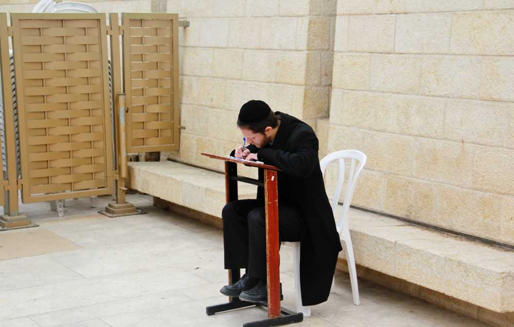 151626kvcr9zrccr5xirfc