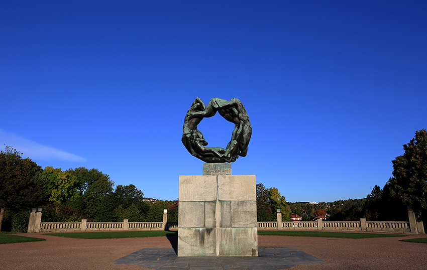 135240ou9ub1ydii9uydmm